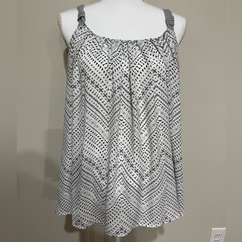 Maurice’s tank top